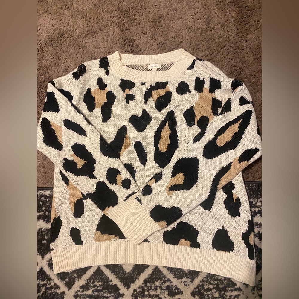 Cheetah beige sweater